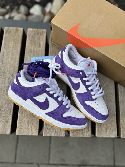 Nike SB Dunk Low “Court Purple Gum” (GS)