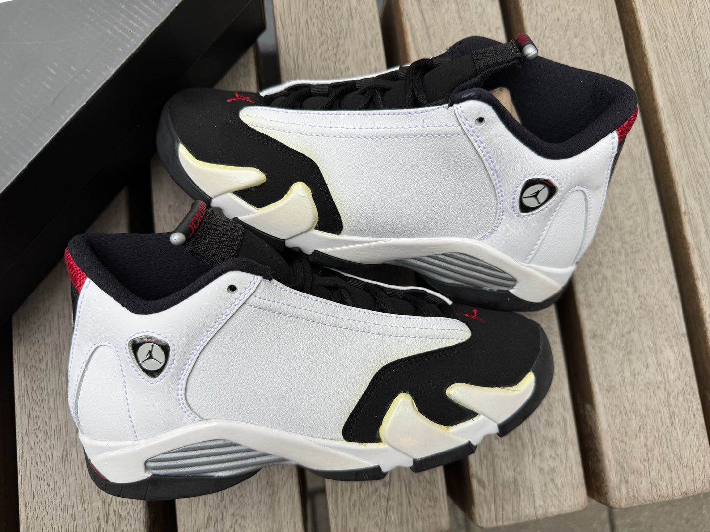 Jordan 14 Retro Black Toe (2014) (GS) *WITH FLAW*