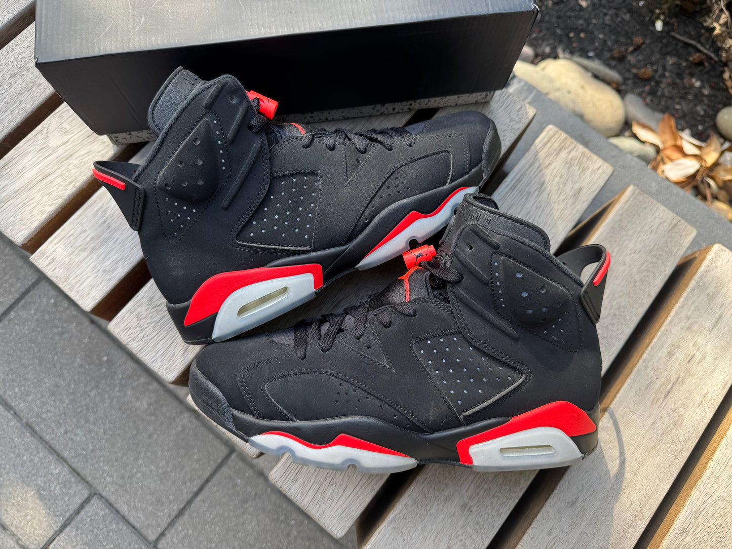 Jordan 6 Retro Black Infrared (2019) *USED*