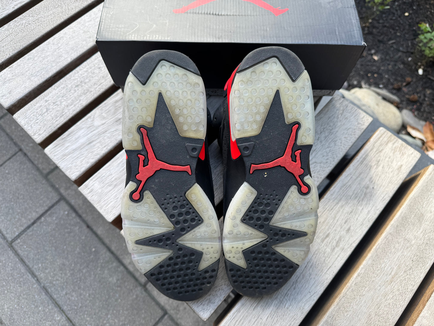 Jordan 6 Retro Black Infrared (2019) *USED*