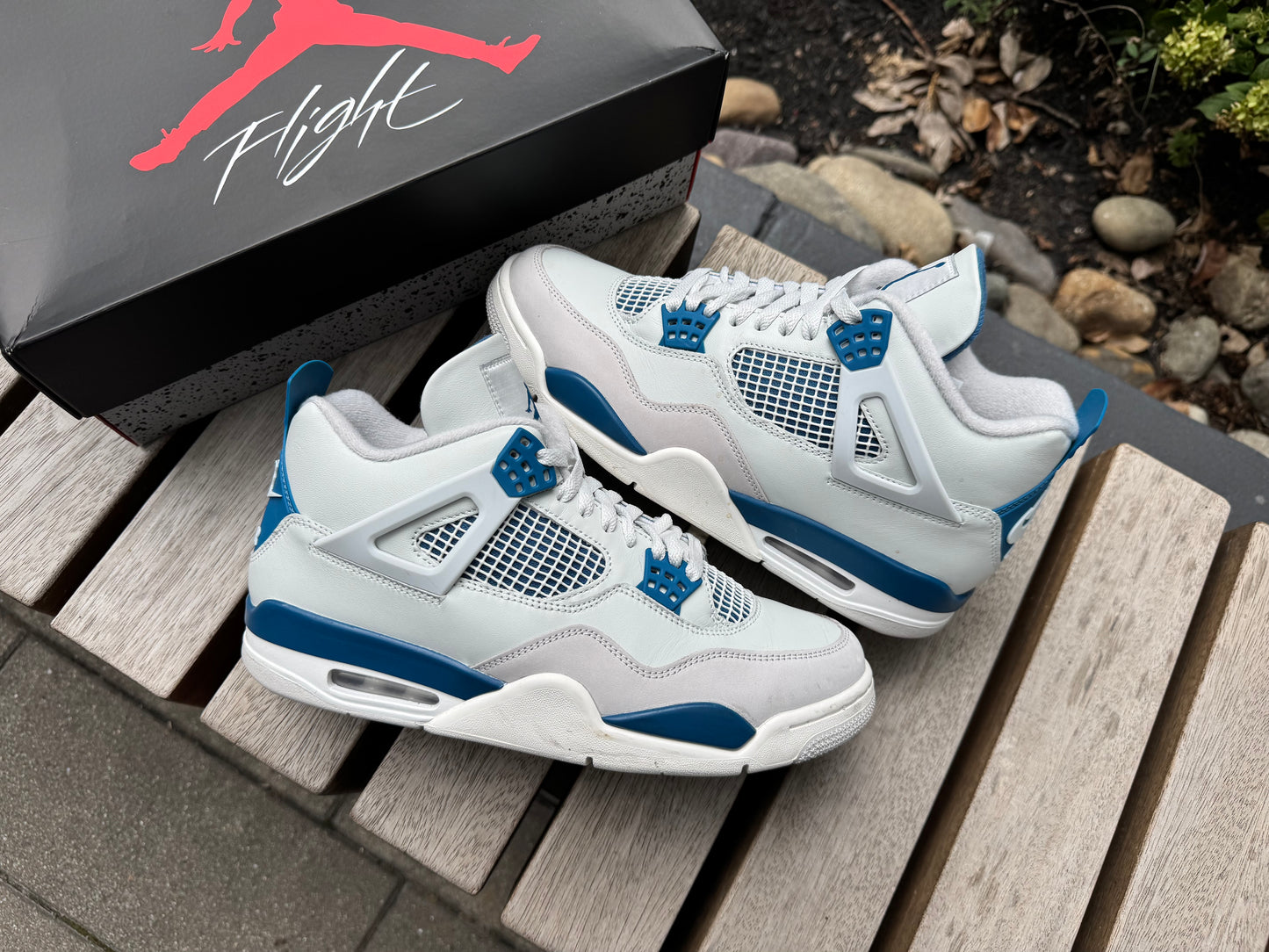 Jordan 4 Retro Military Blue (2024) *USED*