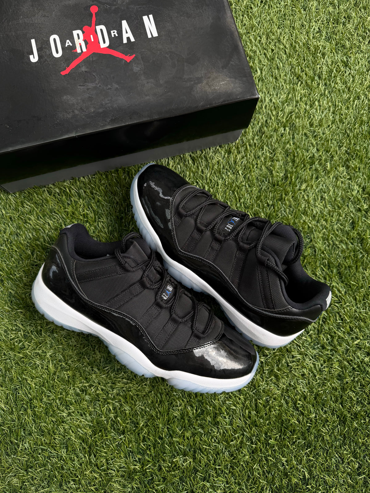 Jordan 11 Retro Low Space Jam