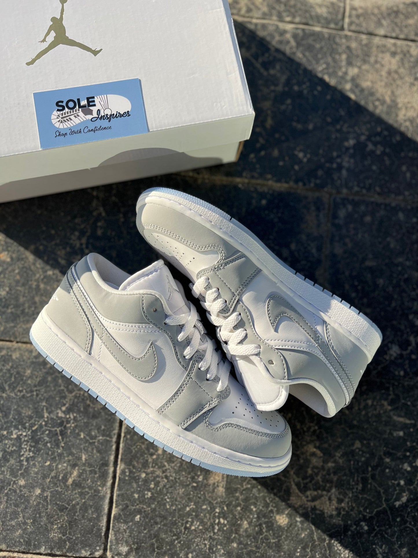 Air Jordan 1 Low Wolf Grey