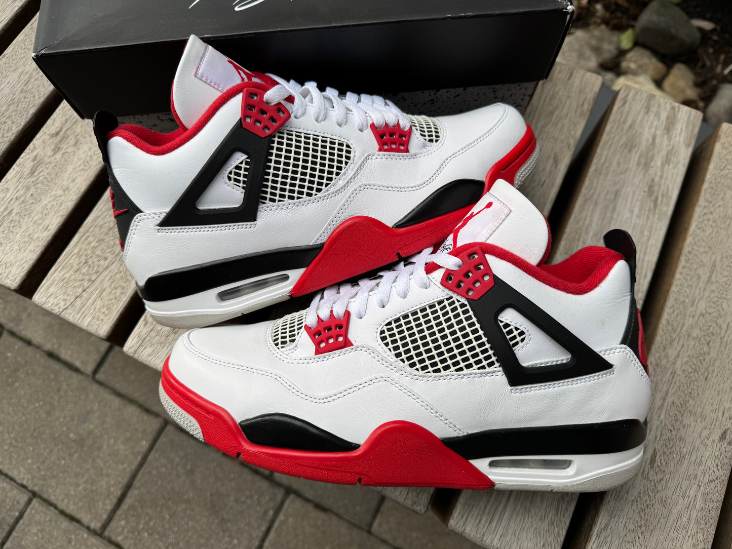 Jordan 4 Retro Fire Red (2020) *USED*