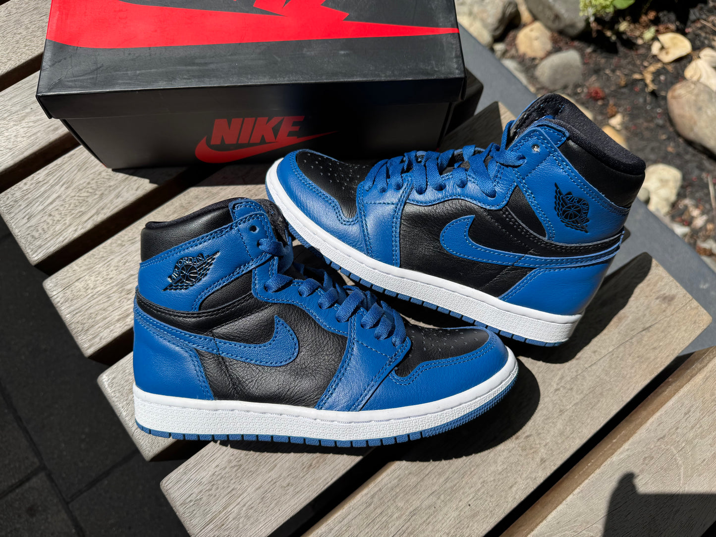 Jordan 1 Retro High OG Dark Marina Blue *USED*