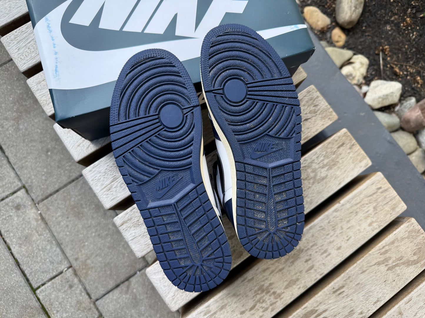 Jordan 1 Retro High OG Midnight Navy *USED*