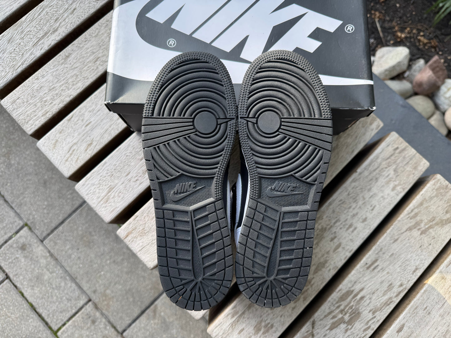 Jordan 1 Retro High OG Black White (GS) *USED*