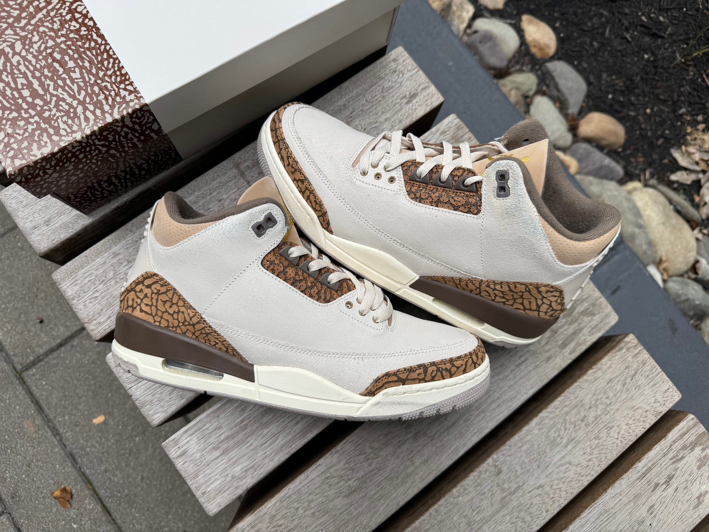 Jordan 3 Retro Palomino *USED*