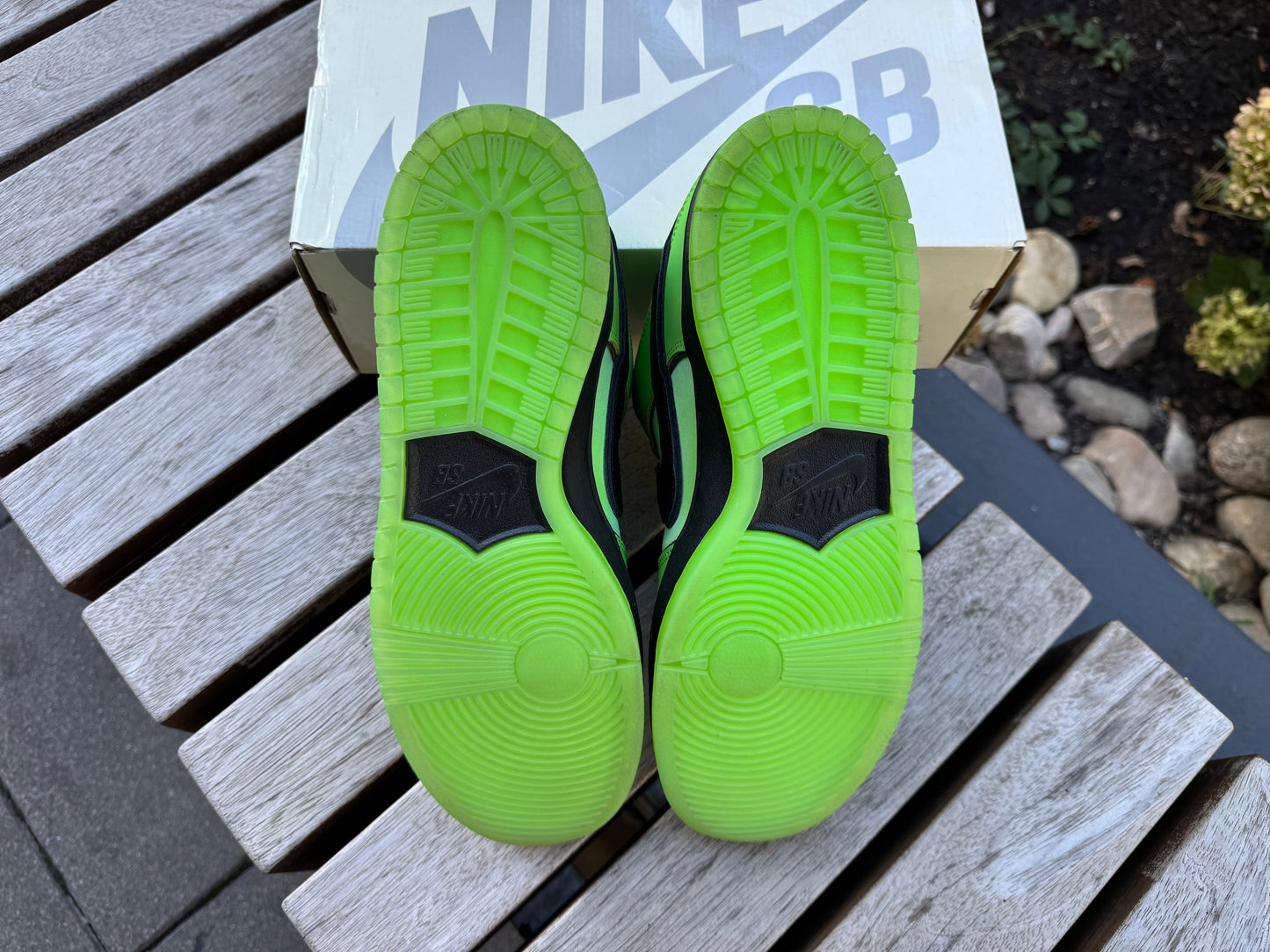 Nike SB Dunk Low The Powerpuff Girls Buttercup *USED*
