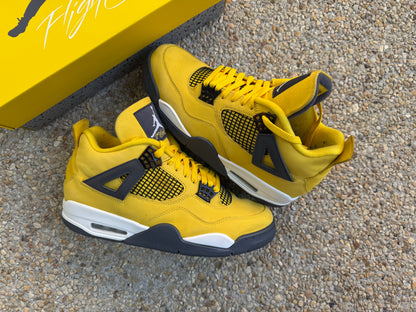 Jordan 4 Retro Lightning (2021) *USED*