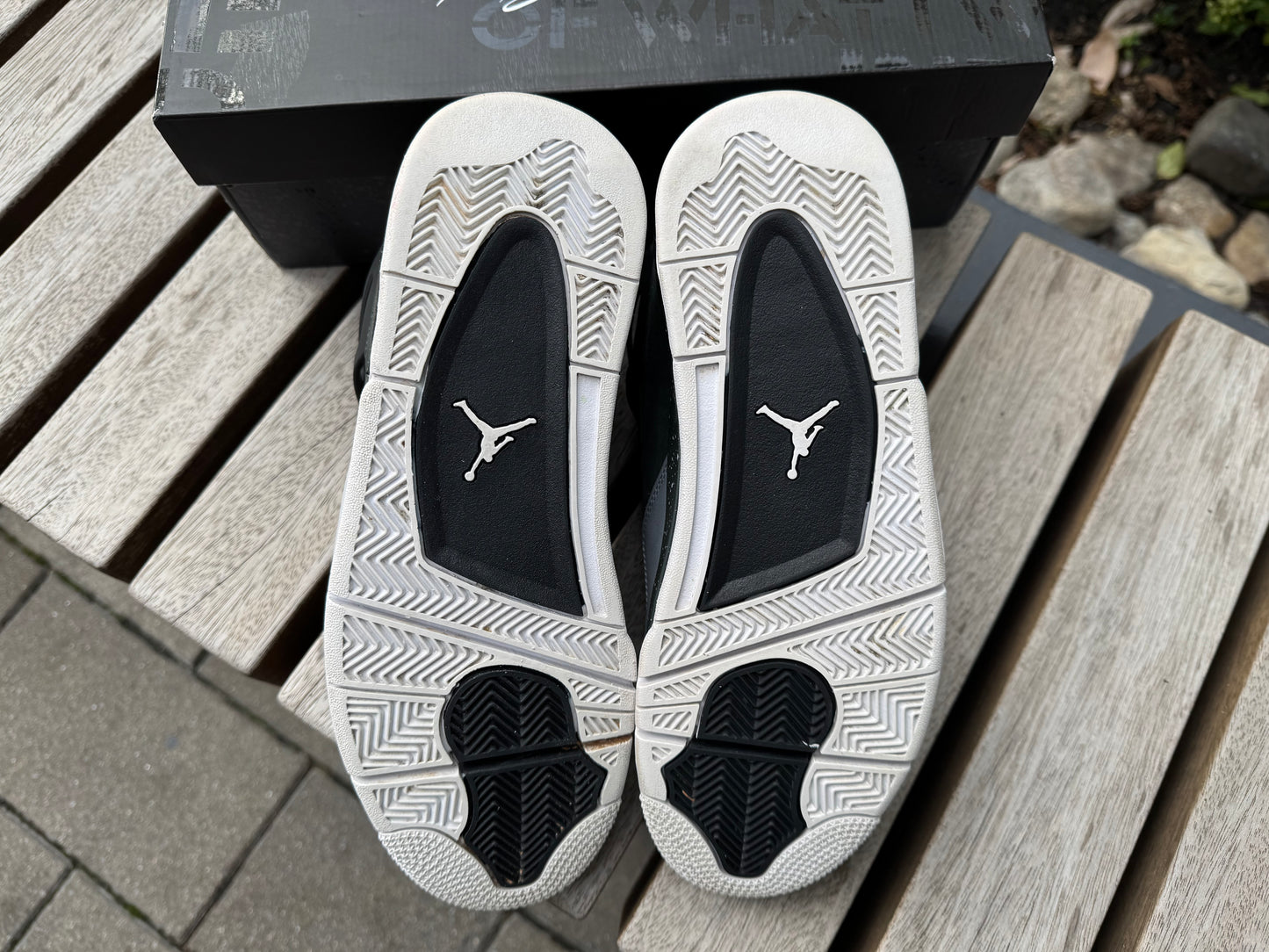 Jordan 4 Retro Fear (2024) *USED*