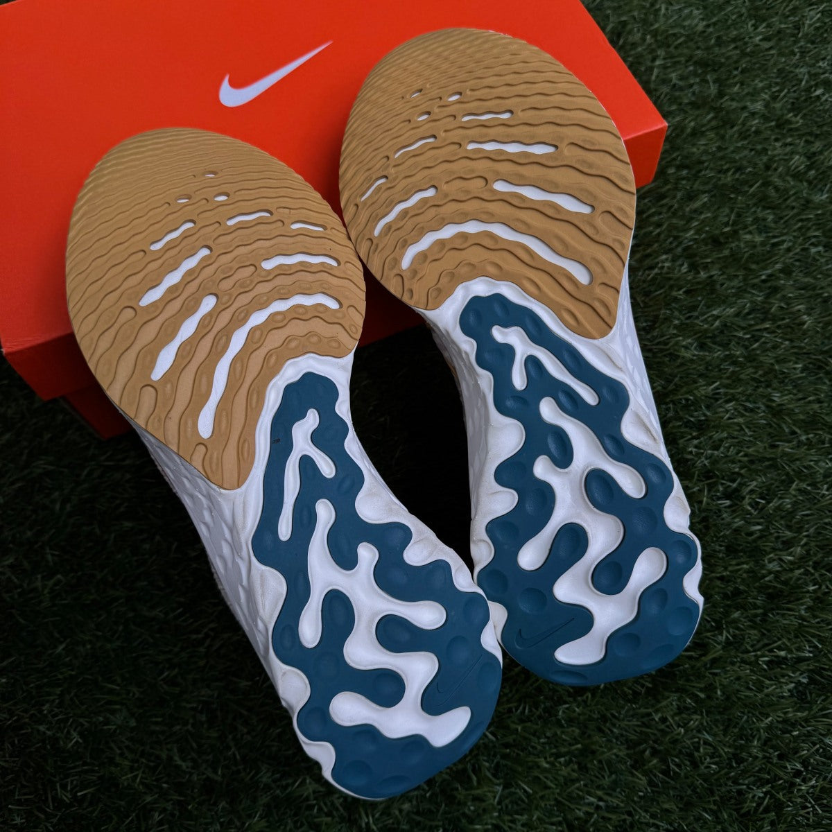 Nike React Infinity Run 3 Flyknit Sun Club Sail Hot Curry