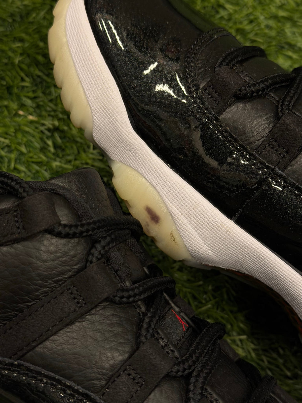 Jordan 11 Retro Low 72-10