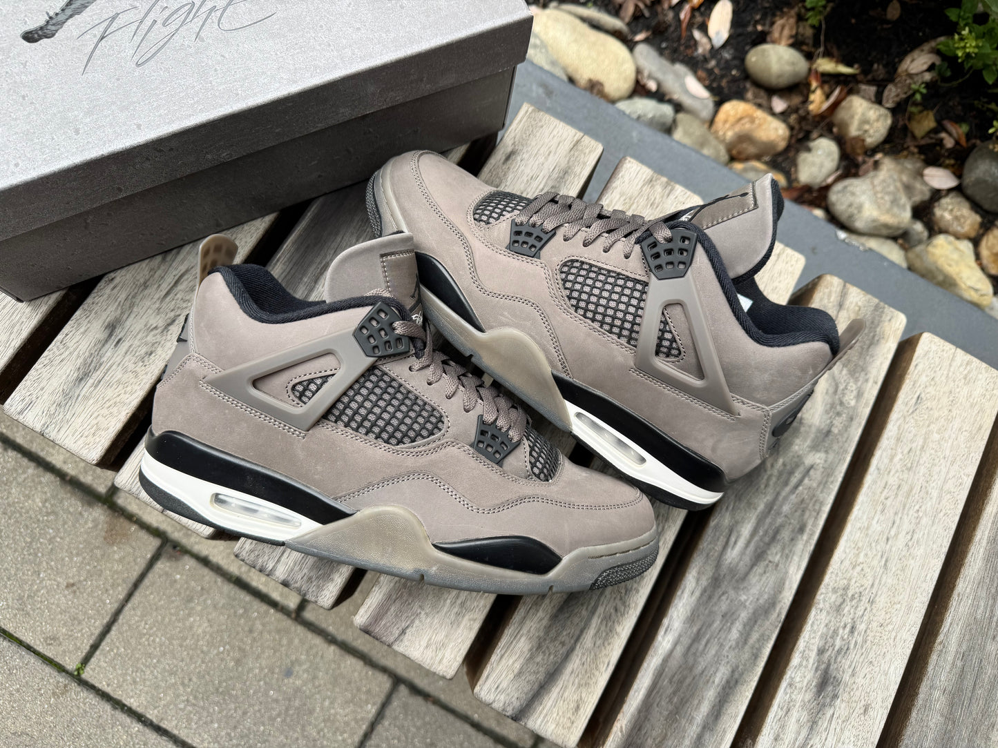 Jordan 4 Retro Cave Stone *USED*