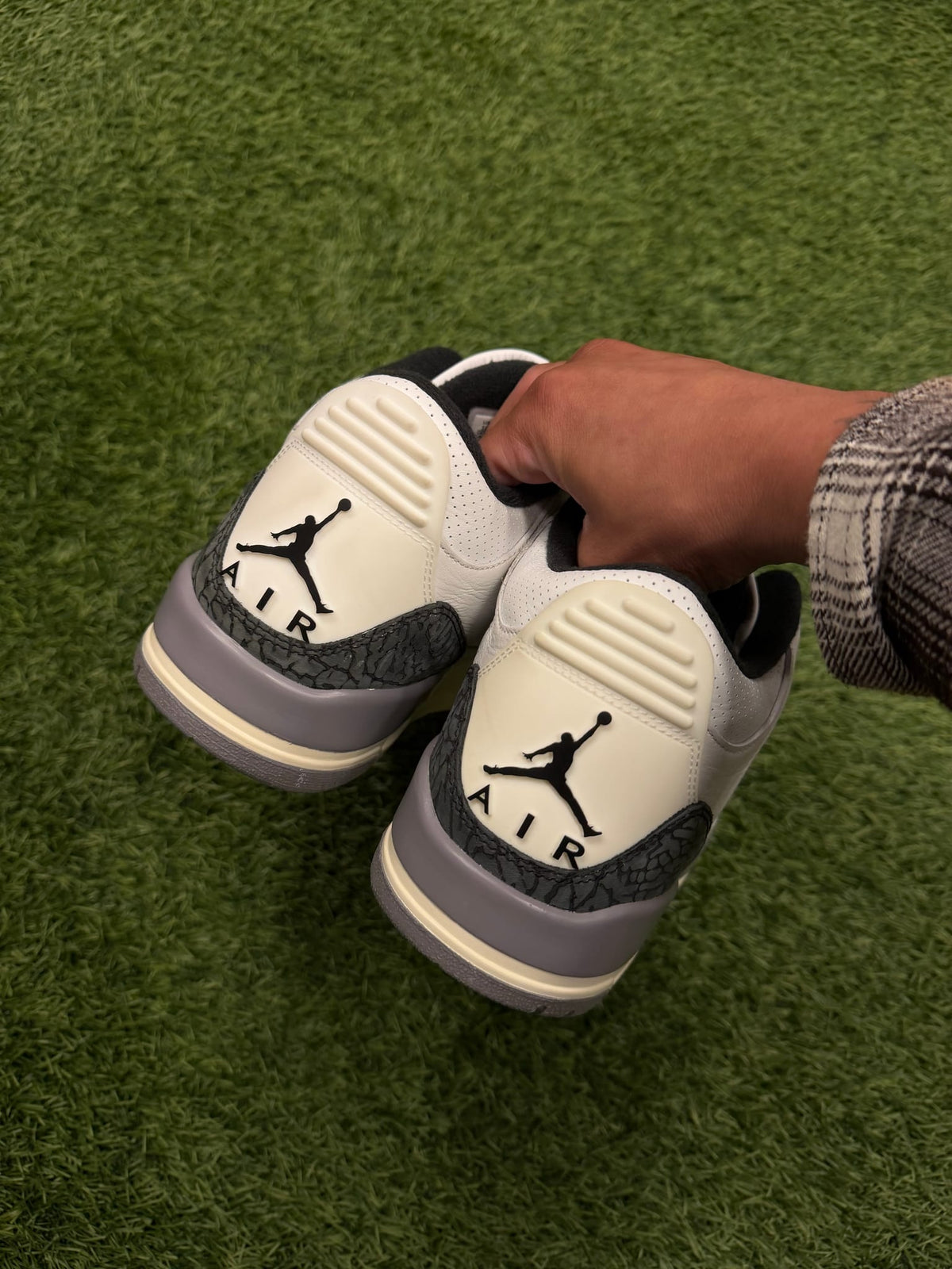 Jordan 3 Retro Cement Grey