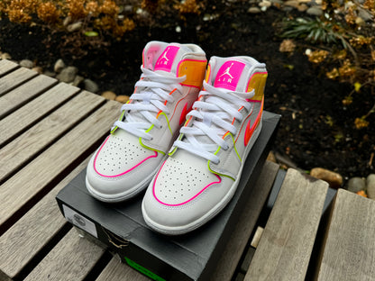 Jordan 1 Mid Edge Glow (GS) *USED*