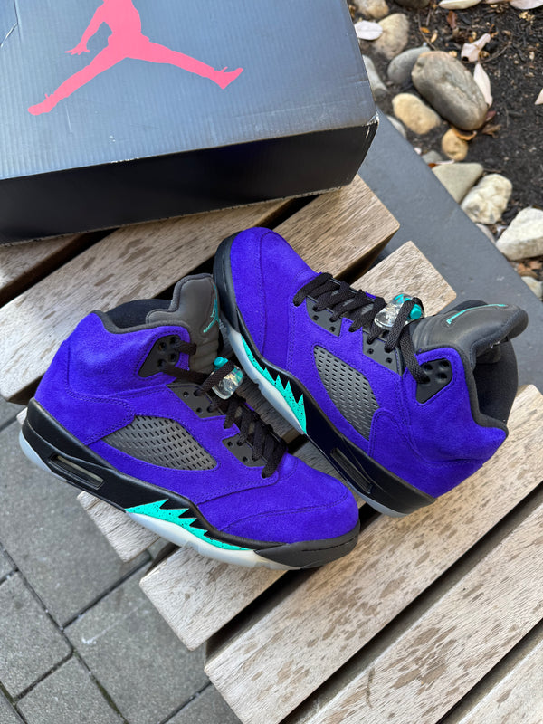 Jordan 5 Retro Alternate Grape *USED*