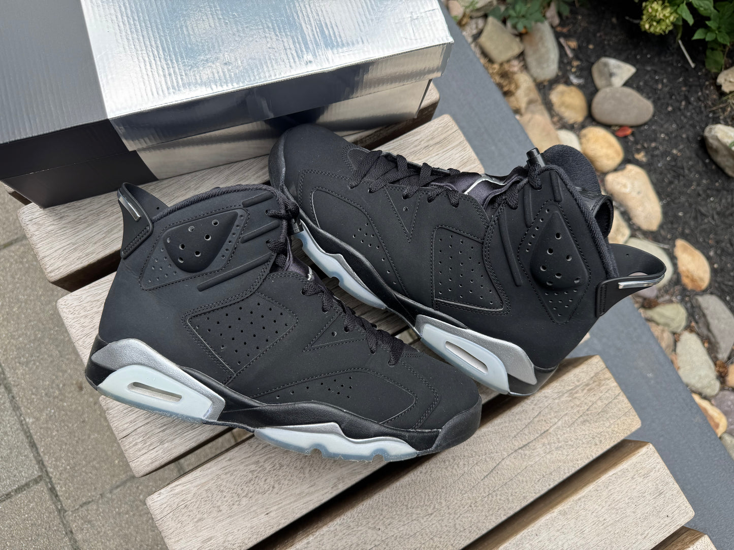 Jordan 6 Retro Chrome *USED*