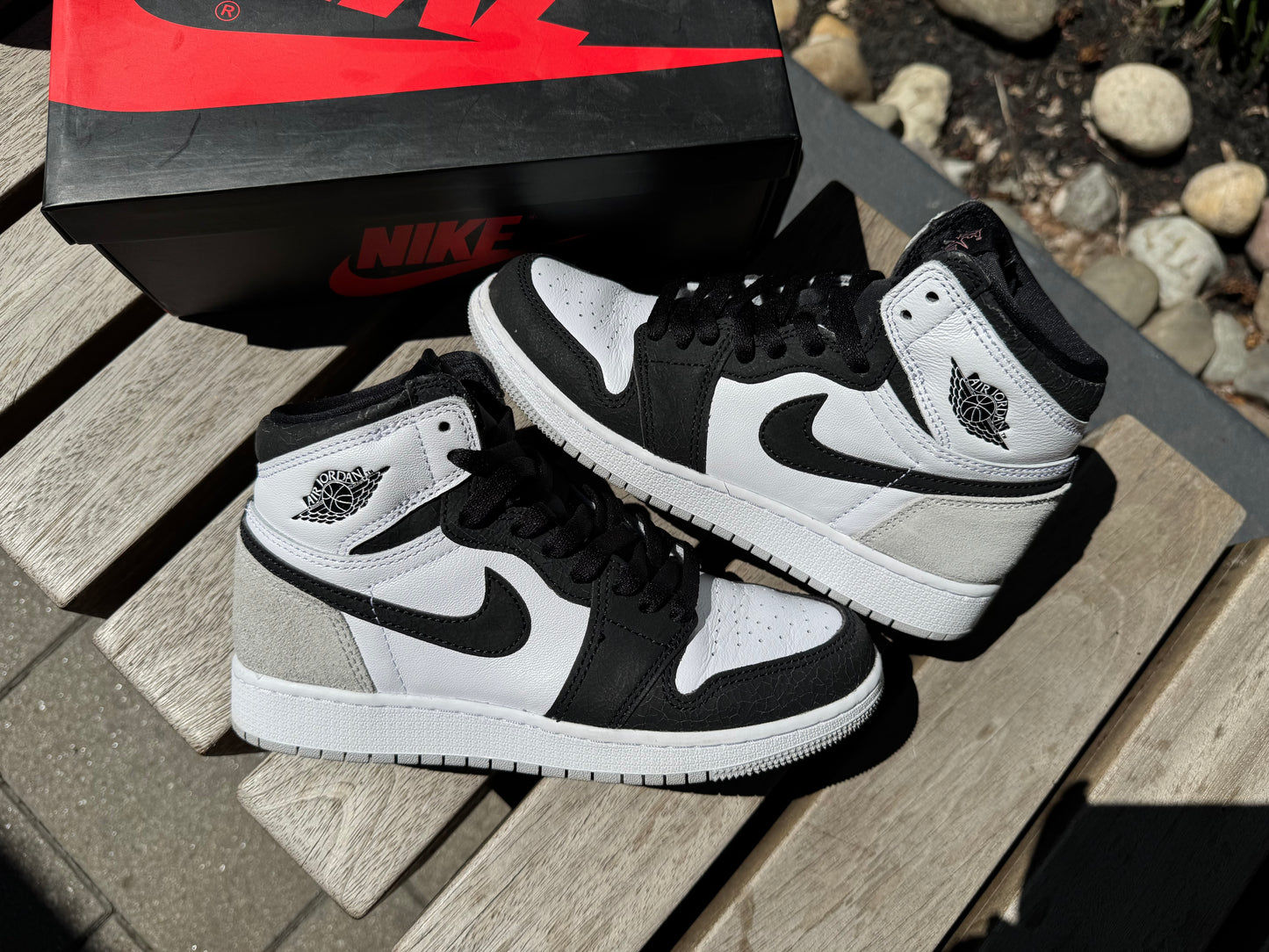 Jordan 1 Retro High OG Bleached Coral (GS) *USED*