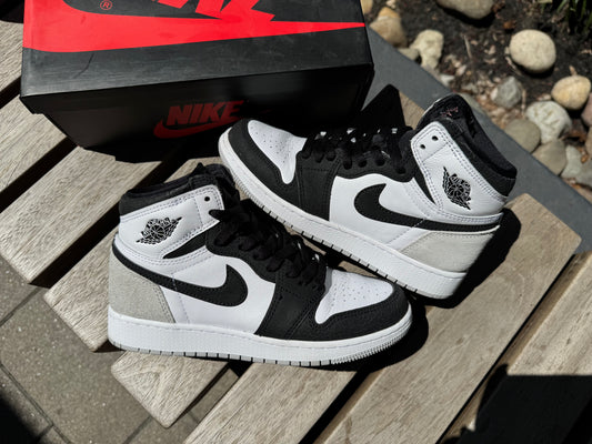 Jordan 1 Retro High OG Bleached Coral (GS) *USED*