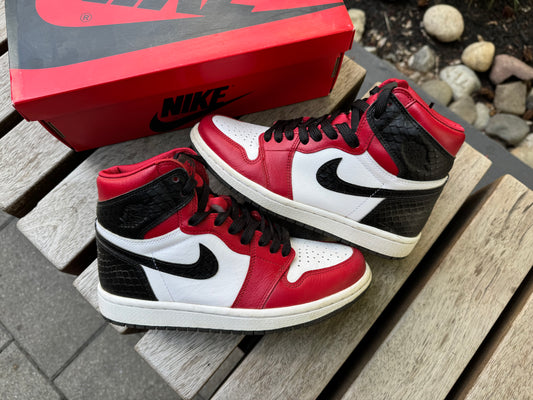 Jordan 1 Retro High Satin Snake Chicago (Women's) *USED*
