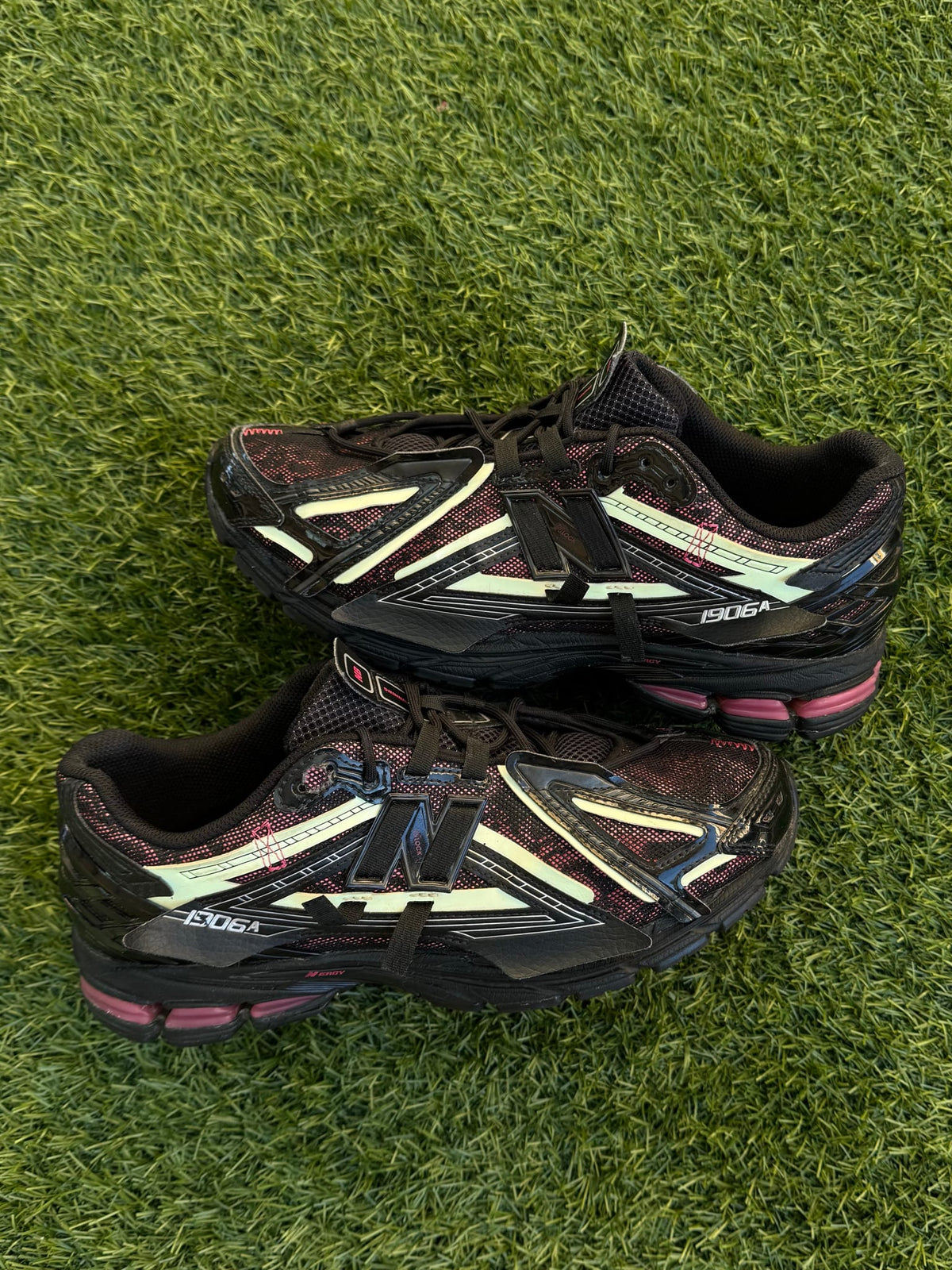 New Balance 1906A Black Pink