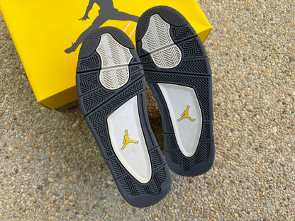 Jordan 4 Retro Lightning (2021) *USED*