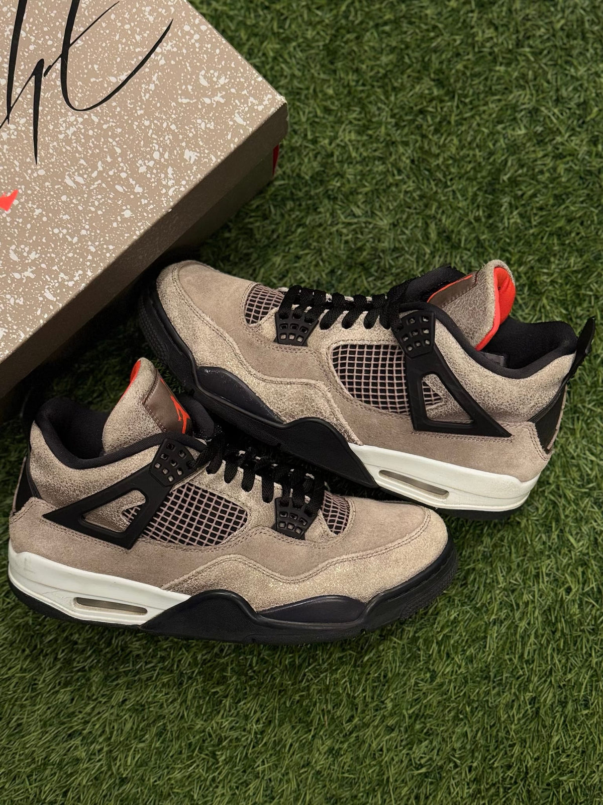 Jordan 4 Retro Taupe Haze
