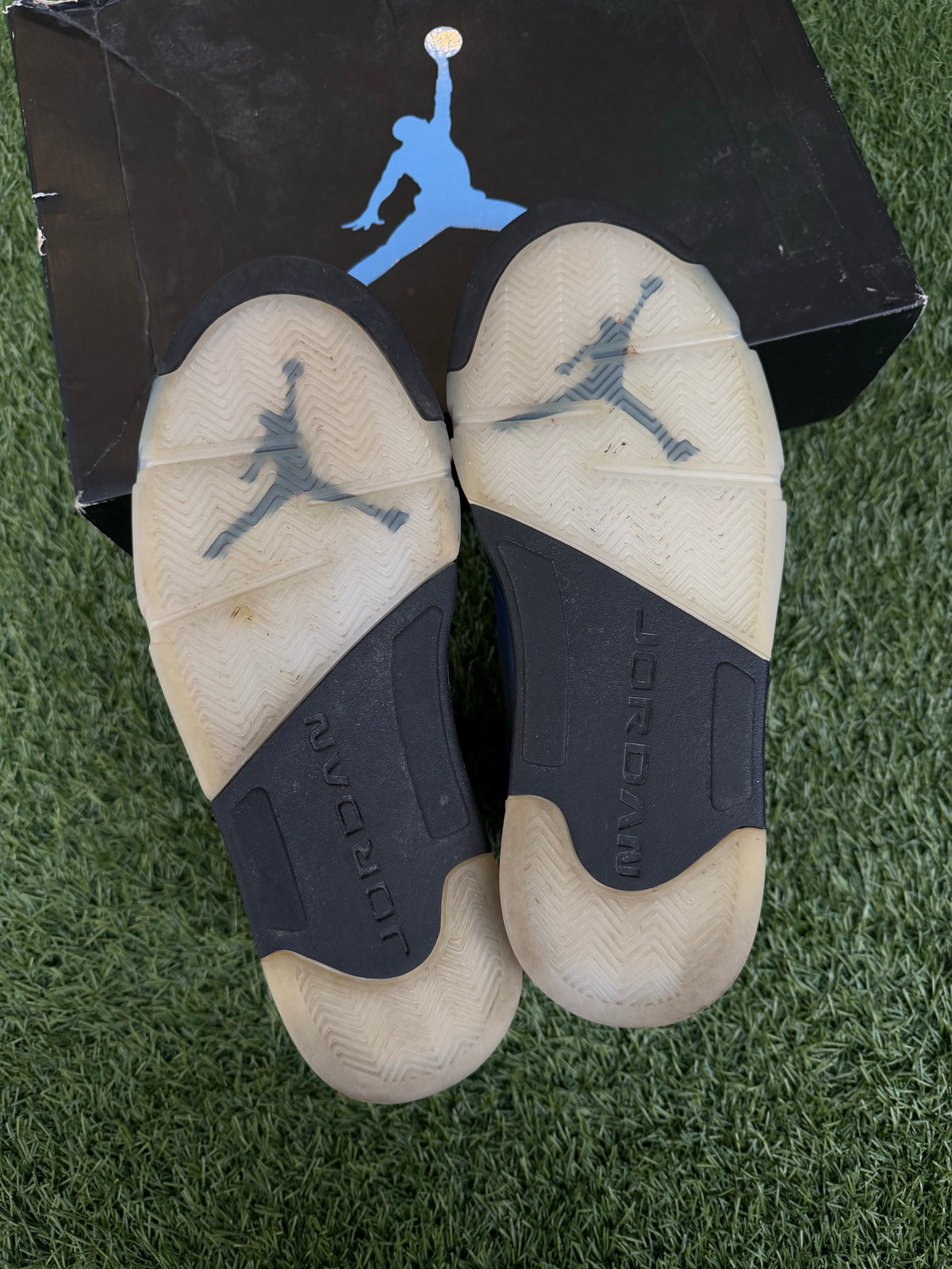 Jordan 5 Retro UNC University Blue