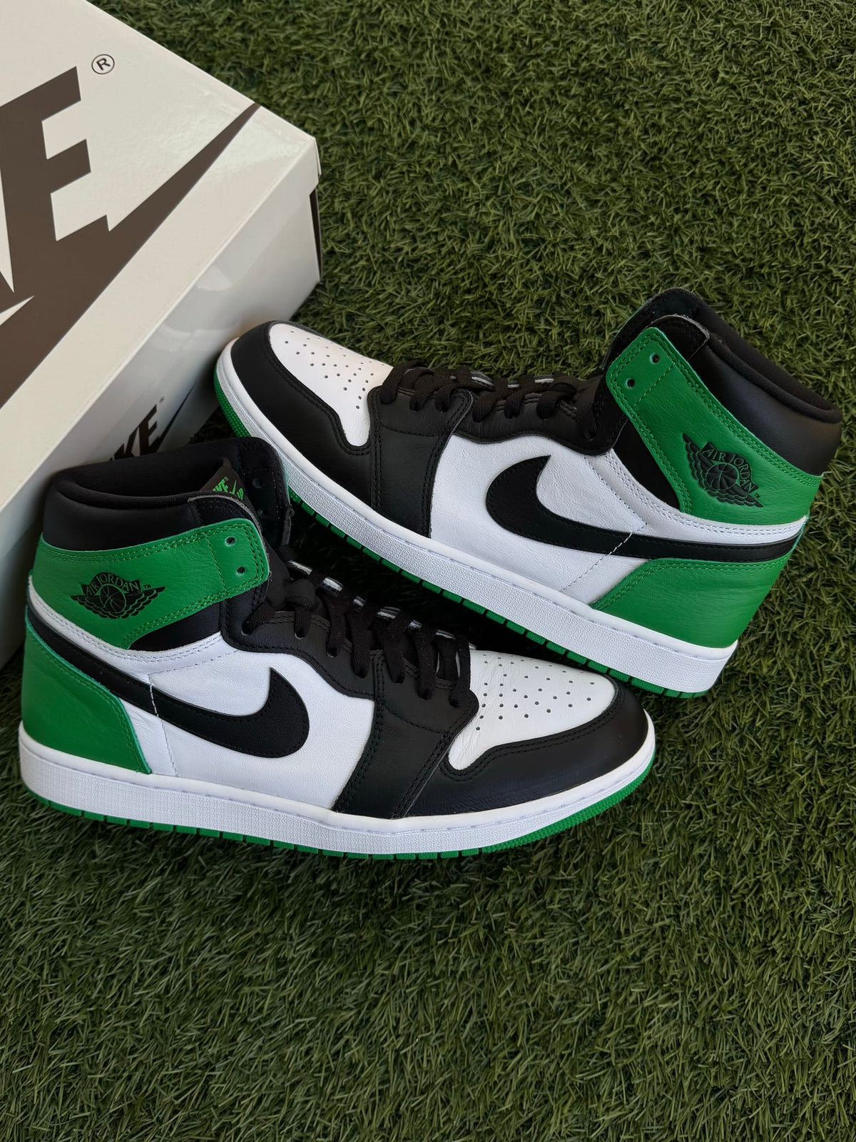 Jordan 1 Retro High OG Lucky Green