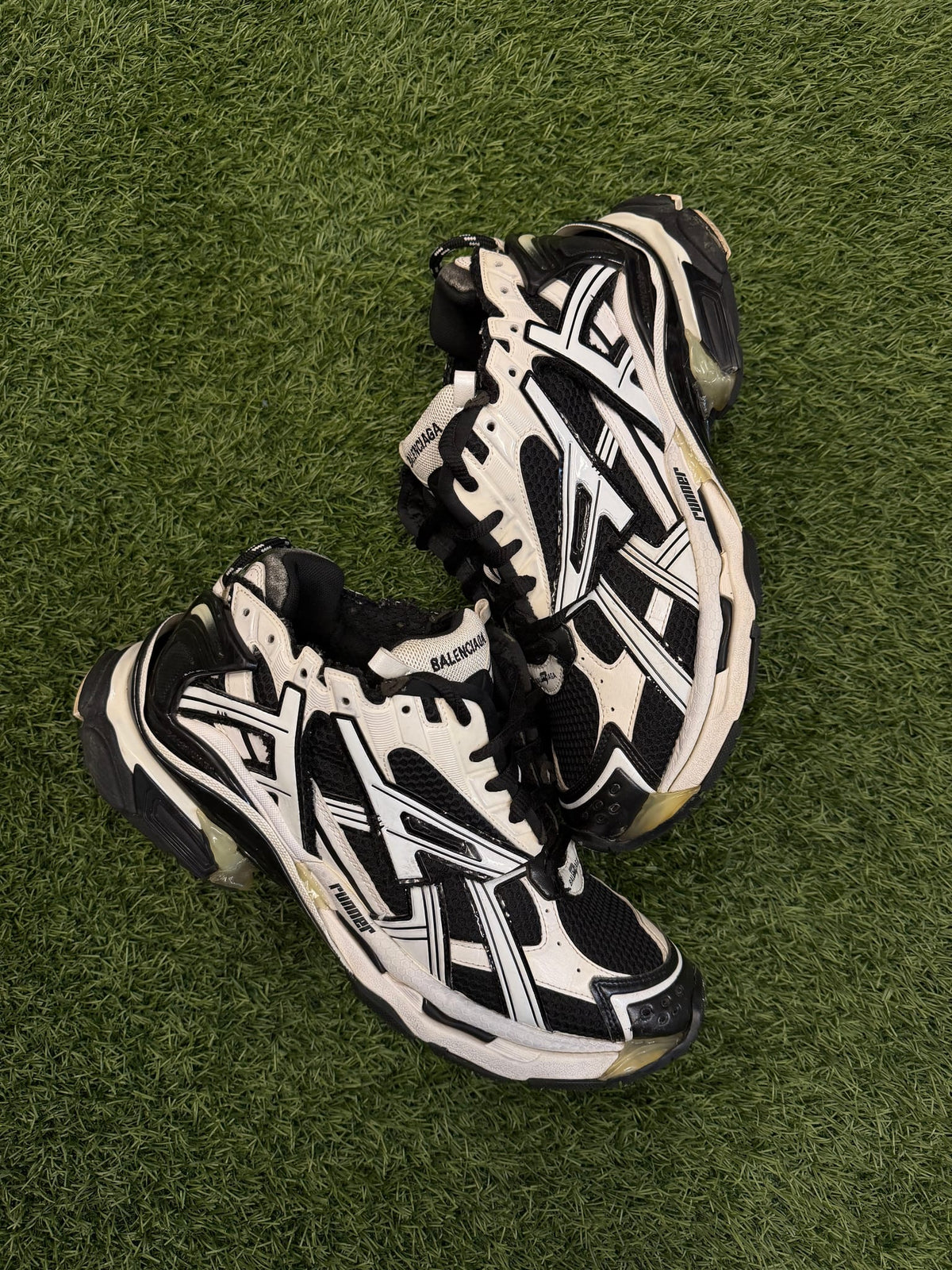 Balenciaga Runner White Black White