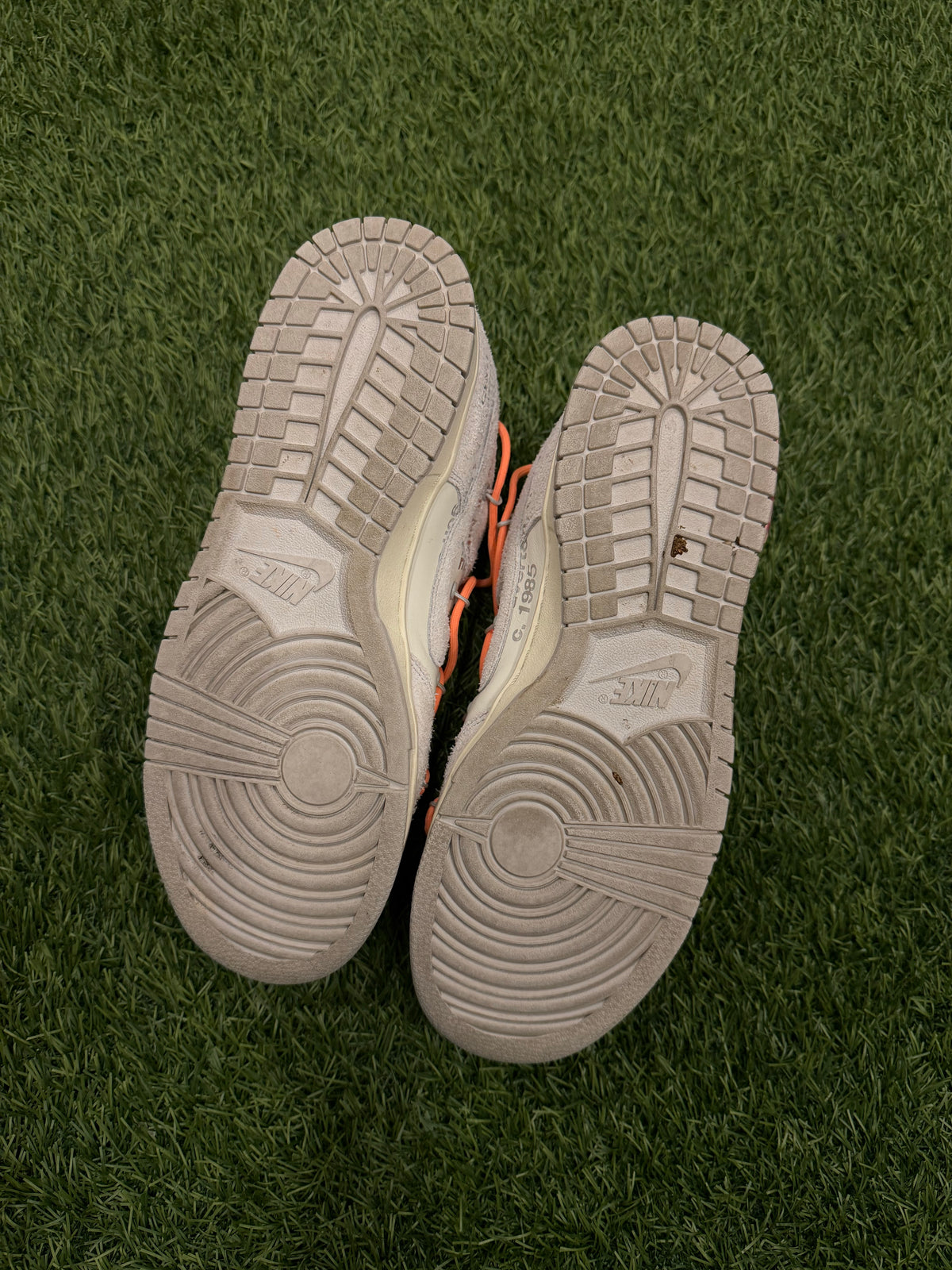 Nike Dunk Low Off-White Lot 19