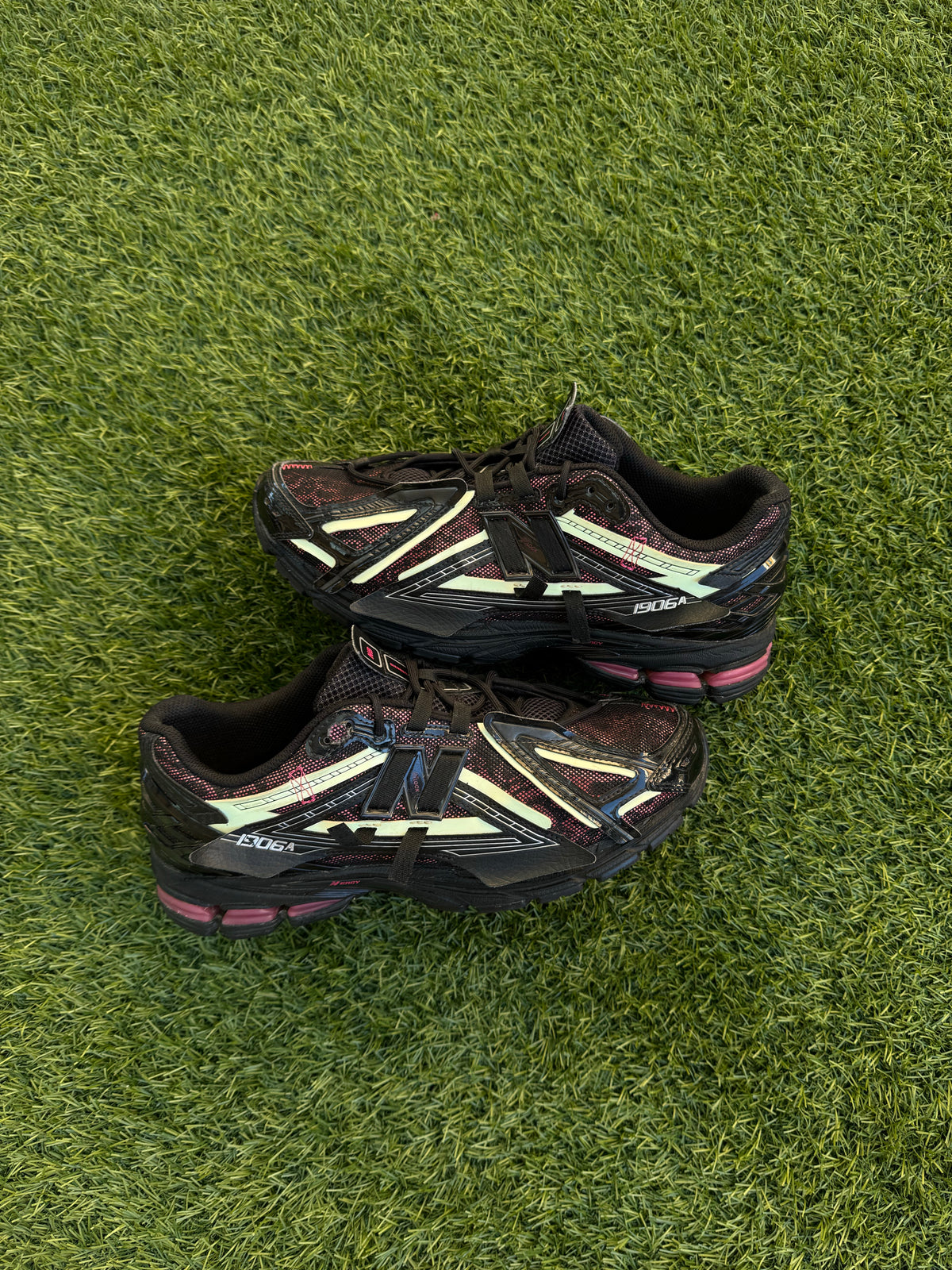 New Balance 1906A Black Pink