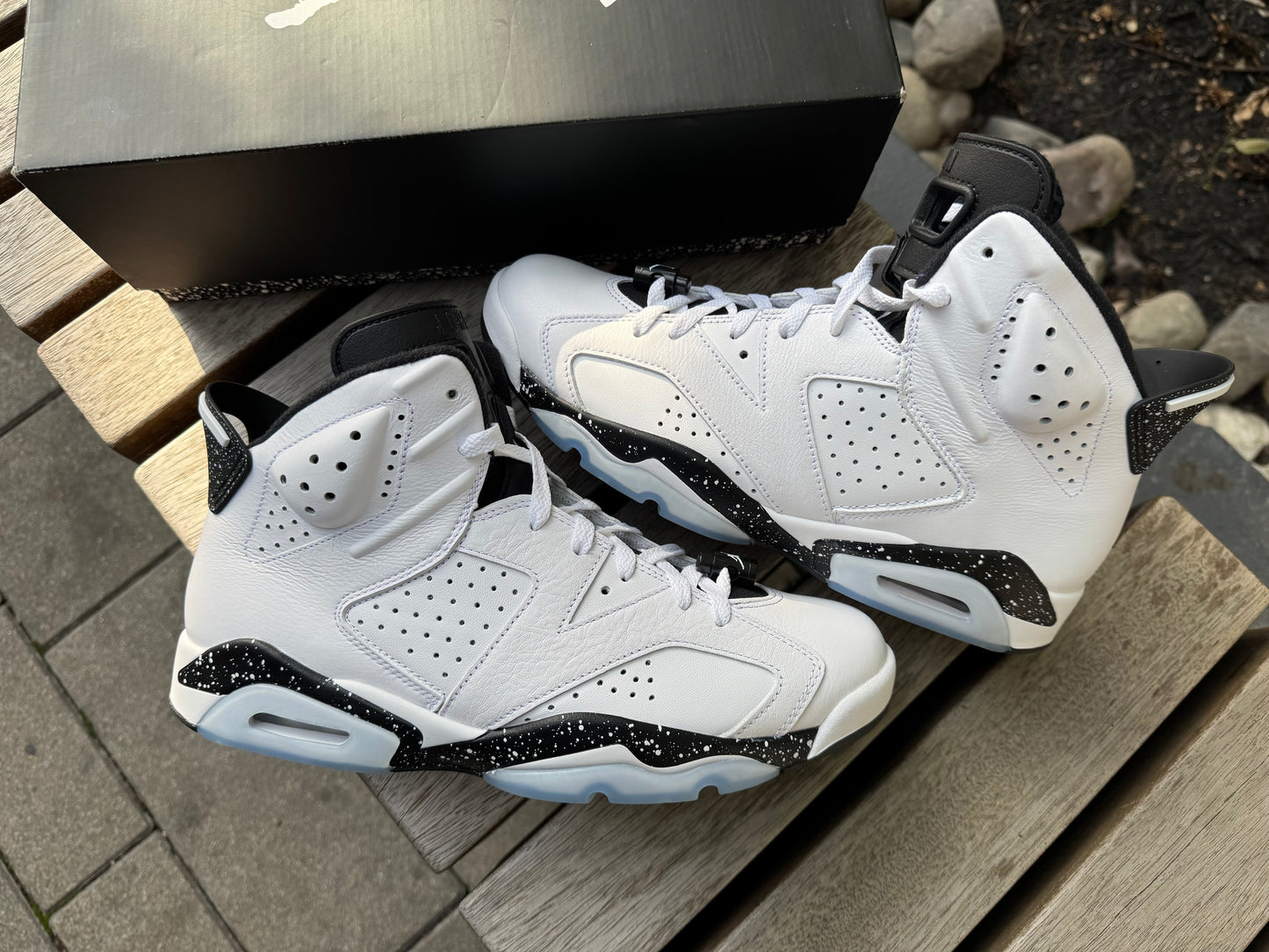 Jordan 6 Retro Reverse Oreo *WORN ONCE*