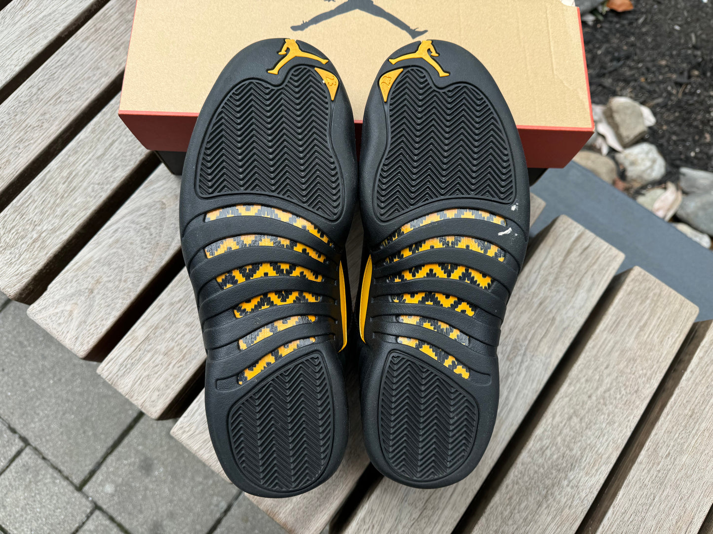 Jordan 12 Retro Black Taxi *USED*