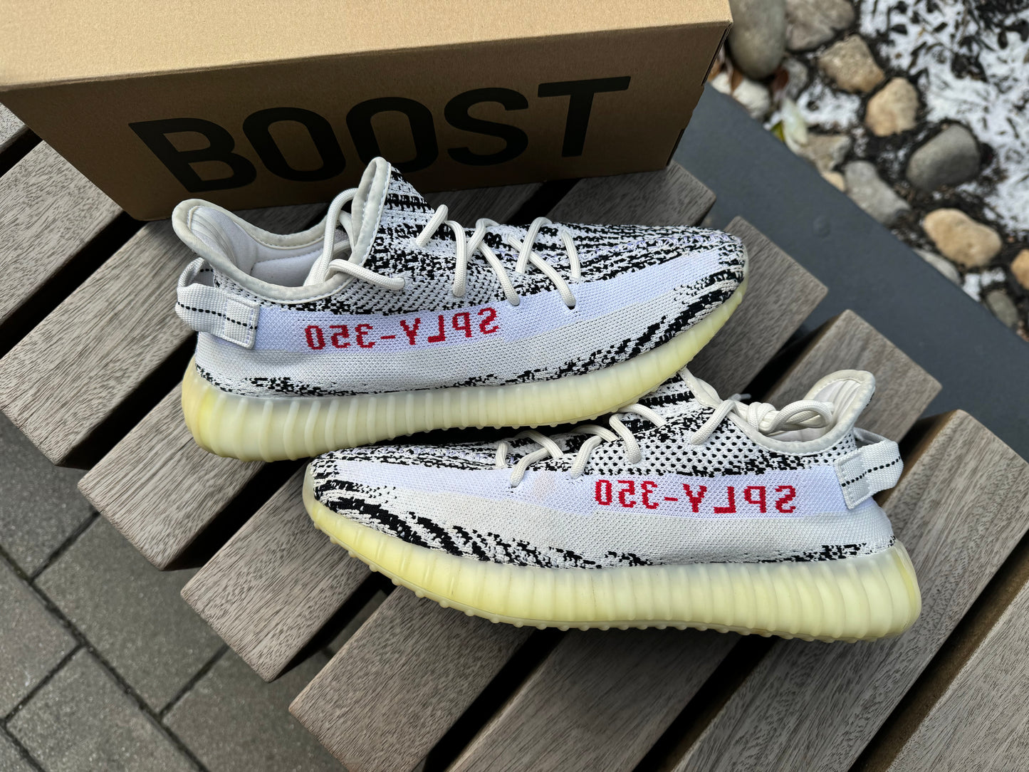 adidas Yeezy Boost 350 V2 Zebra *USED* *REPLACEMENT BOX*