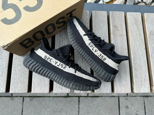 Adidas Yeezy Boost 350 V2 Core Black White *USED*