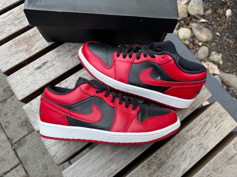 Jordan 1 Low Reverse Bred Pebbled Swoosh "USED"