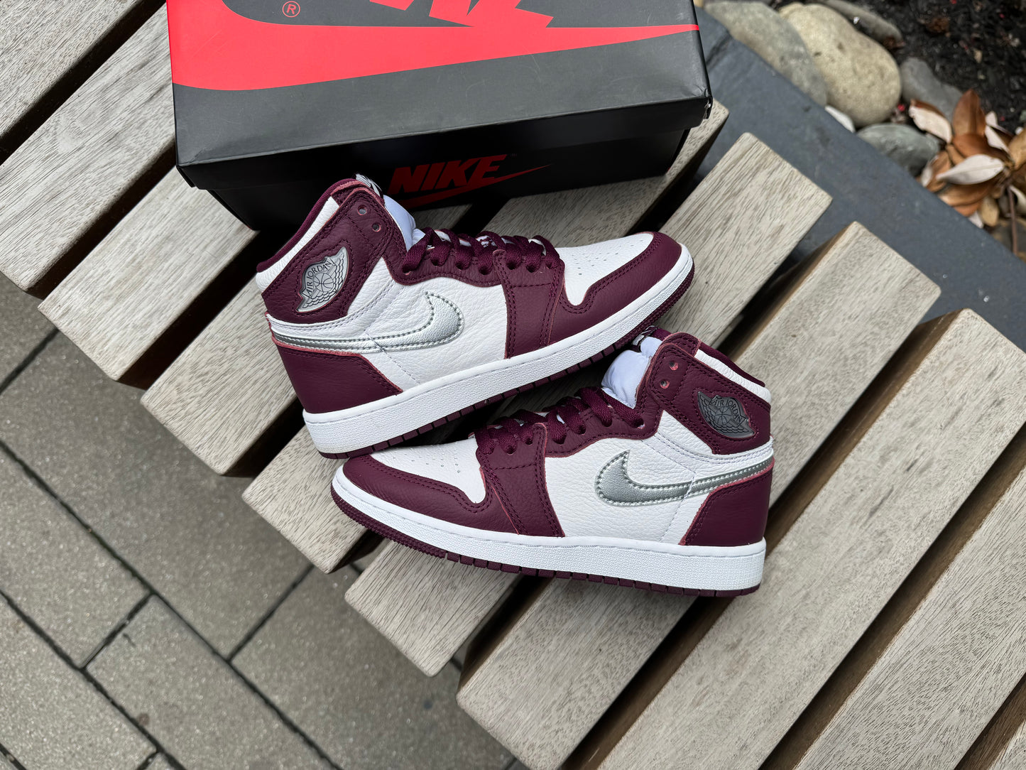 Jordan 1 Retro High OG Bordeaux (GS) *USED*