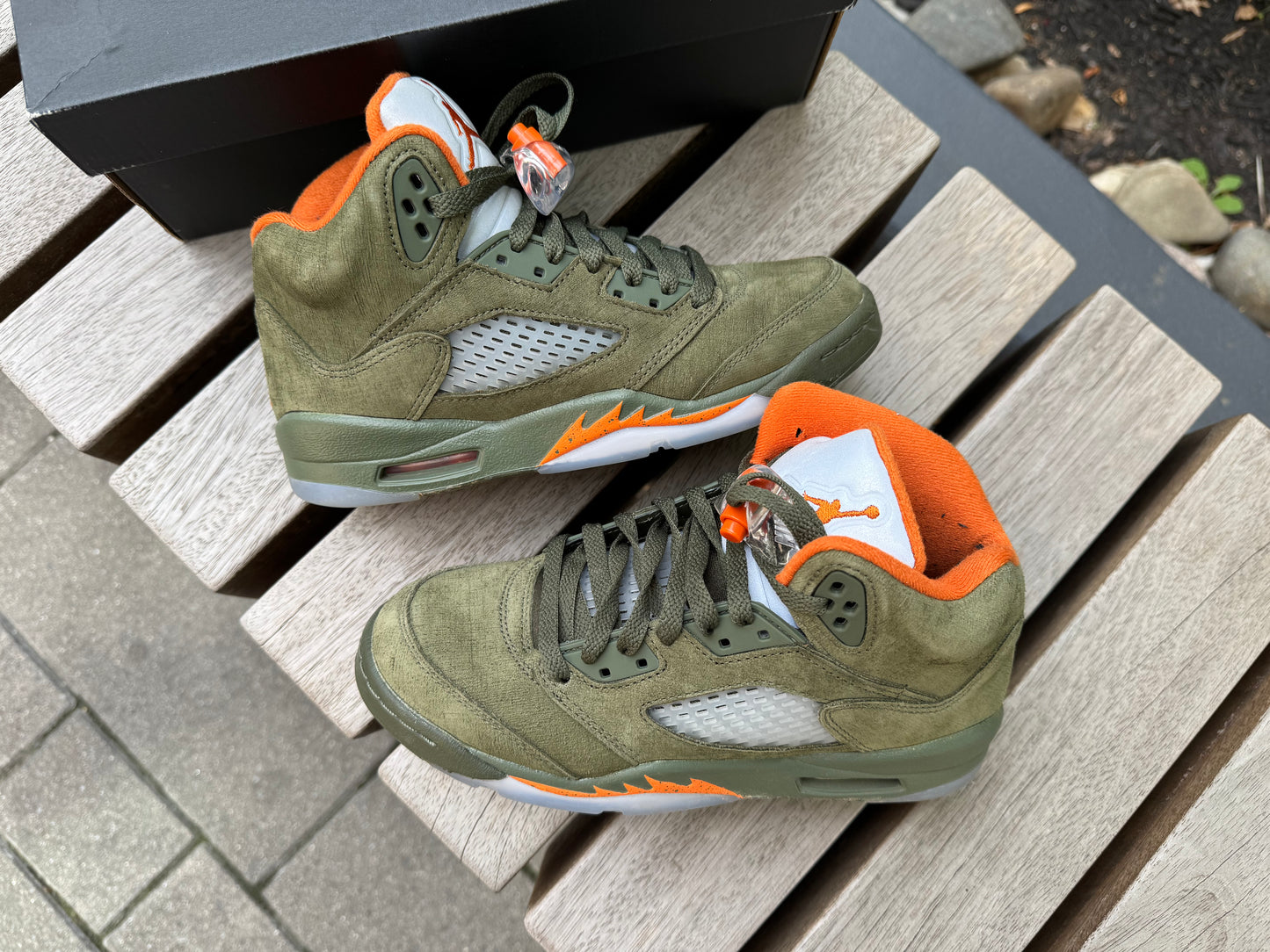 Jordan 5 Retro Olive (2024) (GS) *USED*