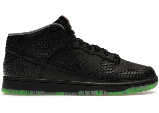 Nike Dunk Mid Premium Halloween Headless Horseman *USED*