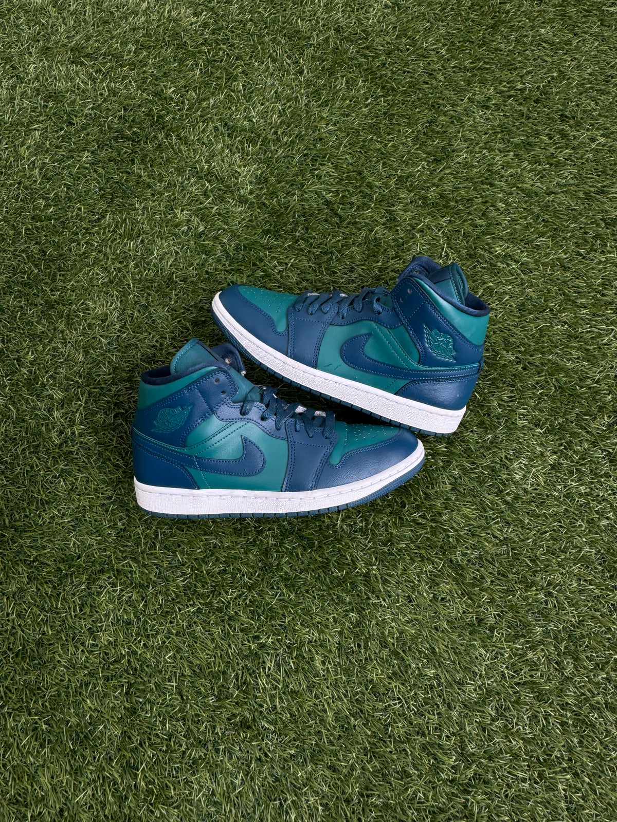 Jordan 1 Mid Teal French Blue (Women's)
