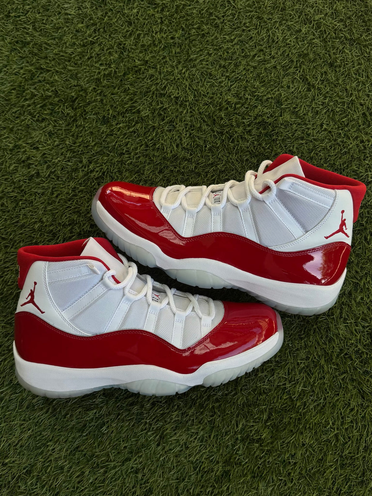 Jordan 11 Retro Cherry (2022)