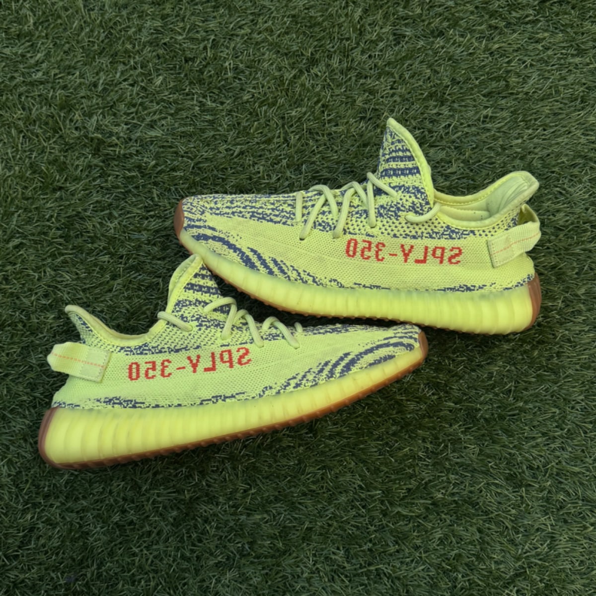 adidas Yeezy Boost 350 V2 Semi Frozen Yellow