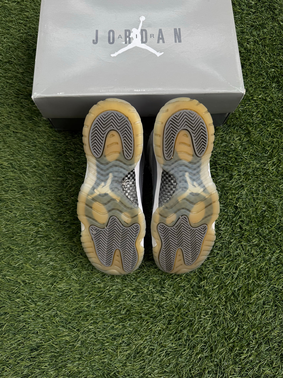 Jordan 11 Retro Cool Grey (2021) (GS)