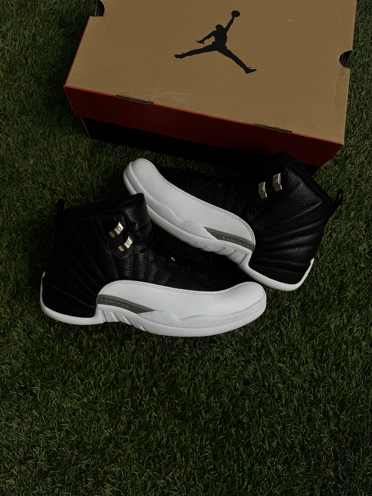 Jordan 12 Retro Playoffs (2022)