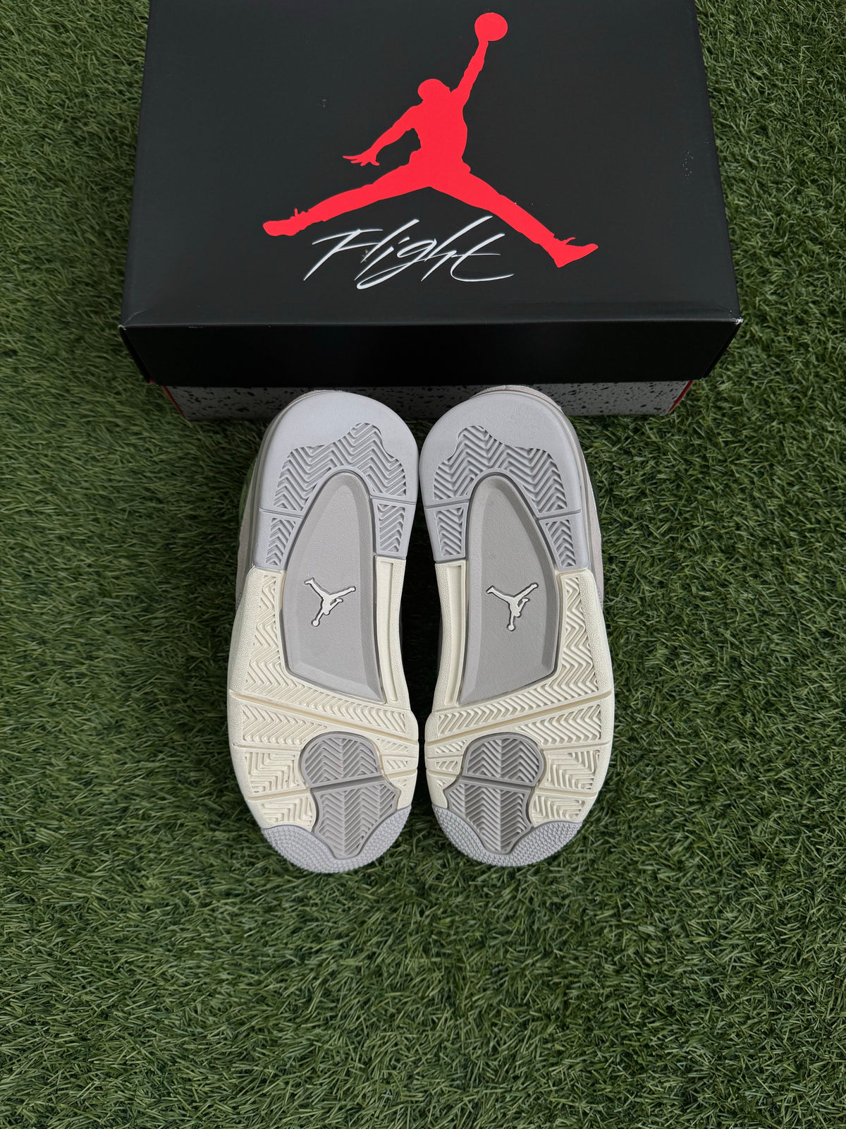 Jordan 4 Retro Frozen Moments (Women's) (Pre-Owned)