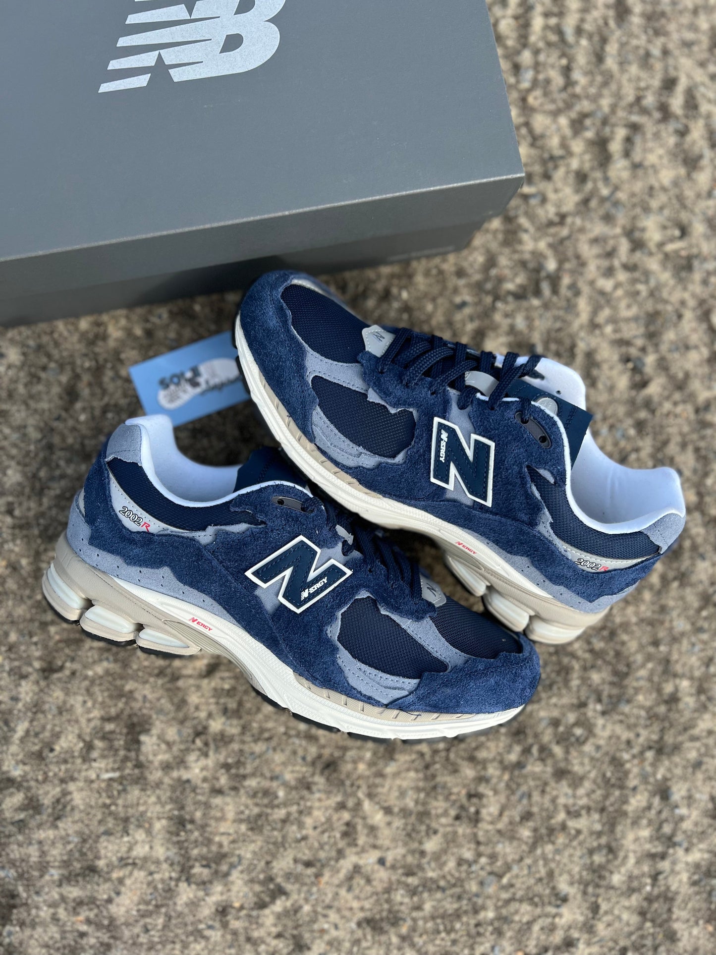 New Balance 2002R Protection Pack “Navy Grey”